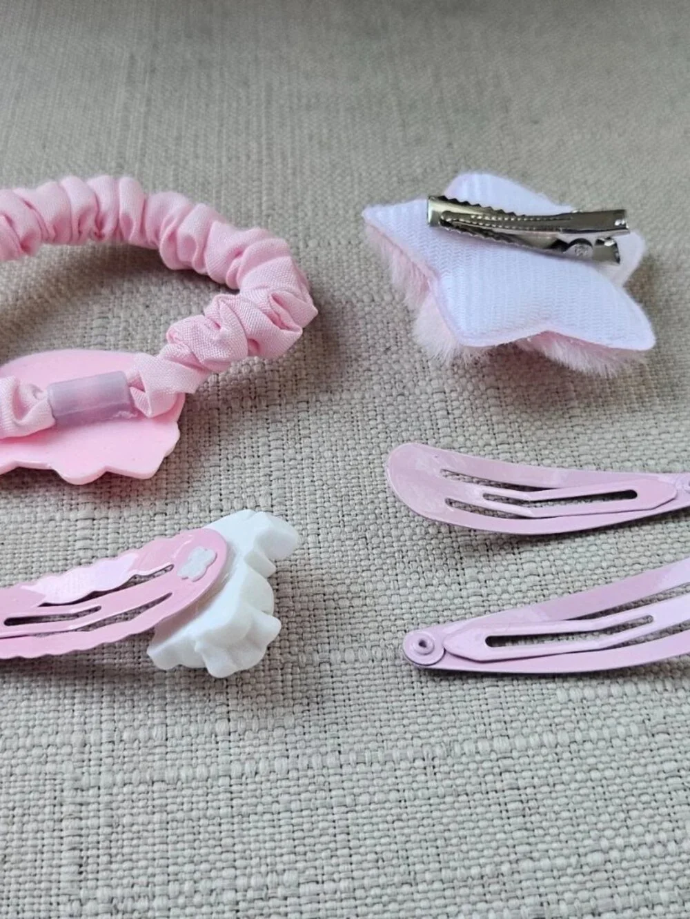 Hello Kity Girls Hair Accessory Hair Clips Pink set of 5 Hair Catcher NEW